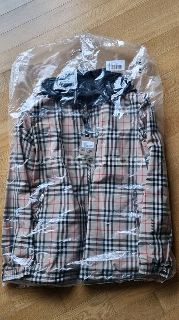 버버리 리버서블 자켓 새제품 M--1