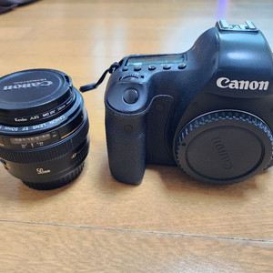 캐논 eos 6d와 50.4 mm 렌즈 팝니다