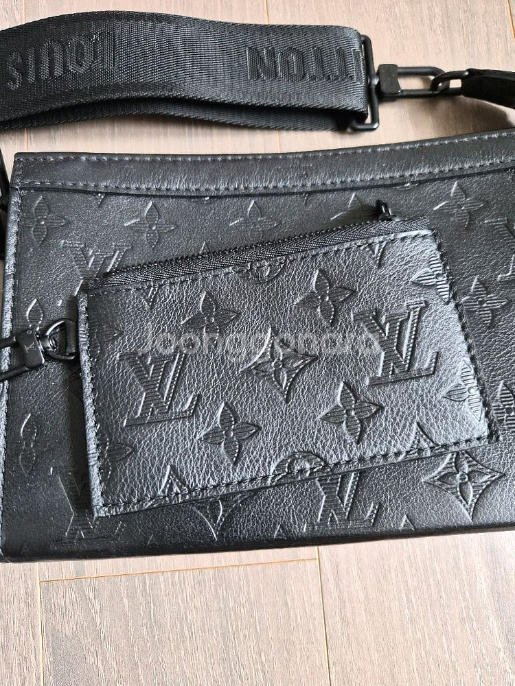 루이비통 가스통 크로스백--0