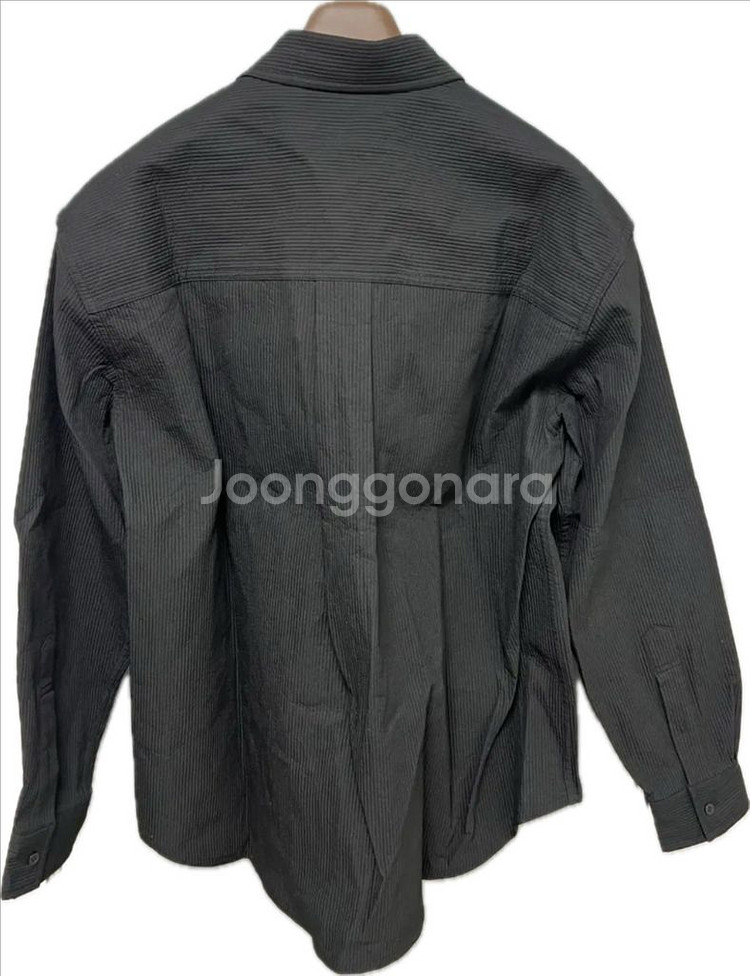 [M] STU 22F/W 리벳 셔츠 블랙--2