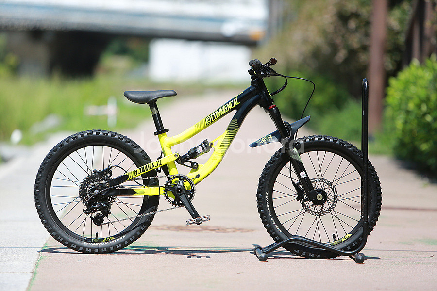 17년 코멘샬 슈프림 20인치 DH 풀샥 어린이 자전거--0