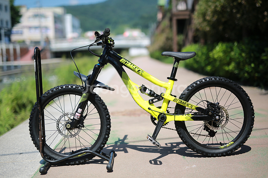 17년 코멘샬 슈프림 20인치 DH 풀샥 어린이 자전거--2