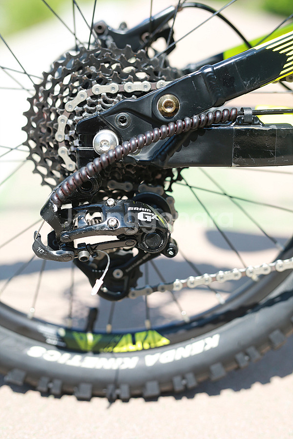 17년 코멘샬 슈프림 20인치 DH 풀샥 어린이 자전거--6