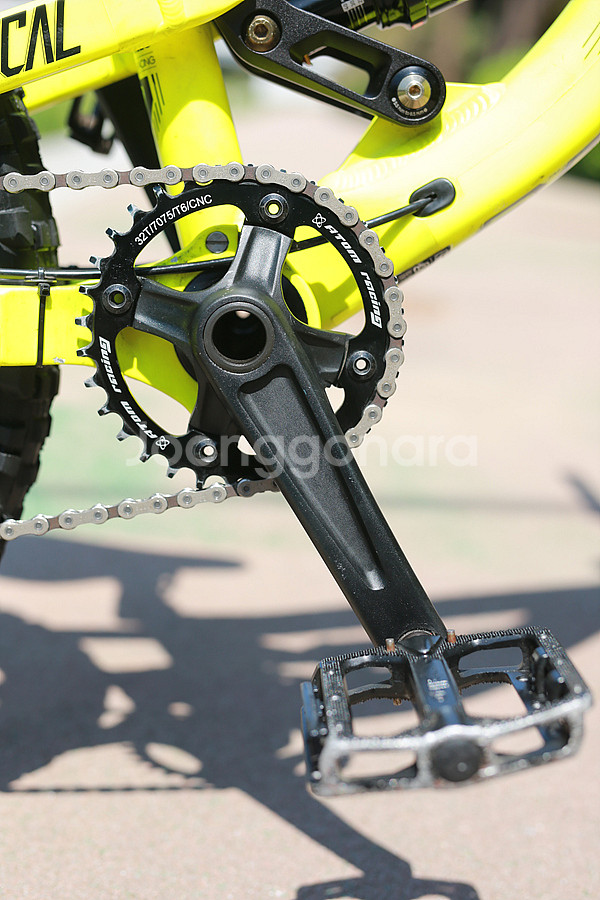 17년 코멘샬 슈프림 20인치 DH 풀샥 어린이 자전거--7