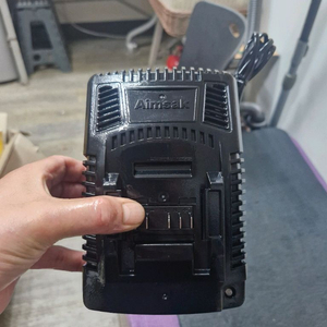 아임삭충전기ALC4640M 창고내사용 거의새거 개당가격