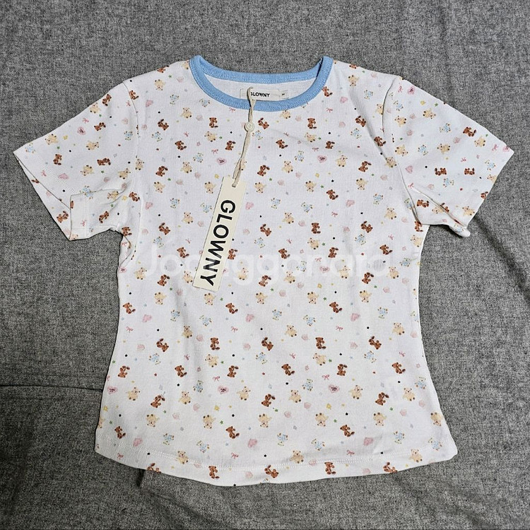 글로니 와일드 베이비 티 새 상품 원가 이하에 팔아요.--0