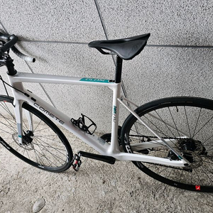 풀카본 로드 판매합니다. 105di2