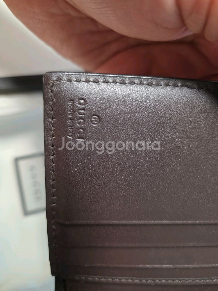 구찌 정품 남성반지갑 팝니다--1