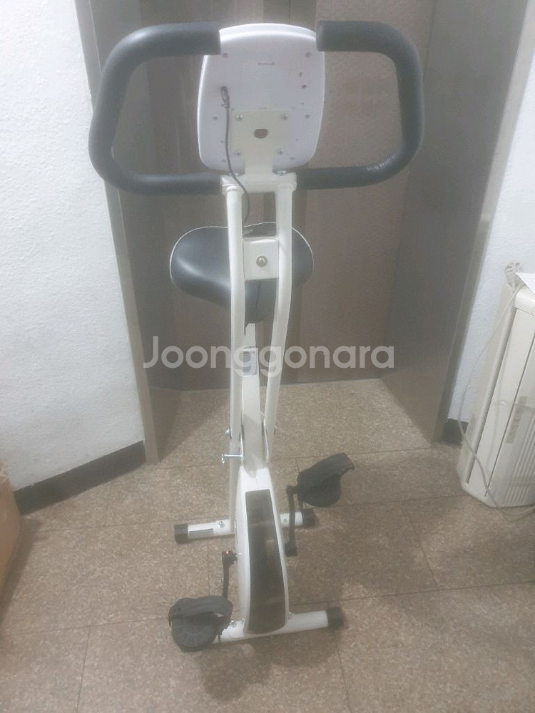 엑사이더 실내자전거 운동자전거 팝니다--1