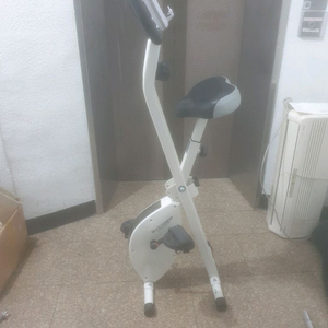 엑사이더 실내자전거 운동자전거 팝니다