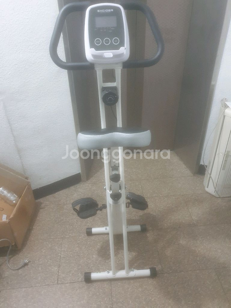 엑사이더 실내자전거 운동자전거 팝니다--3