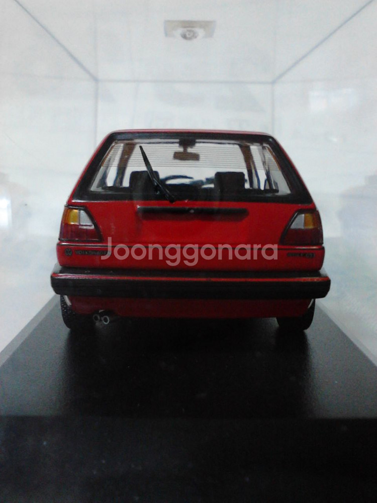 1:43 다이캐스트 미니카.. 골프gti 1985--3
