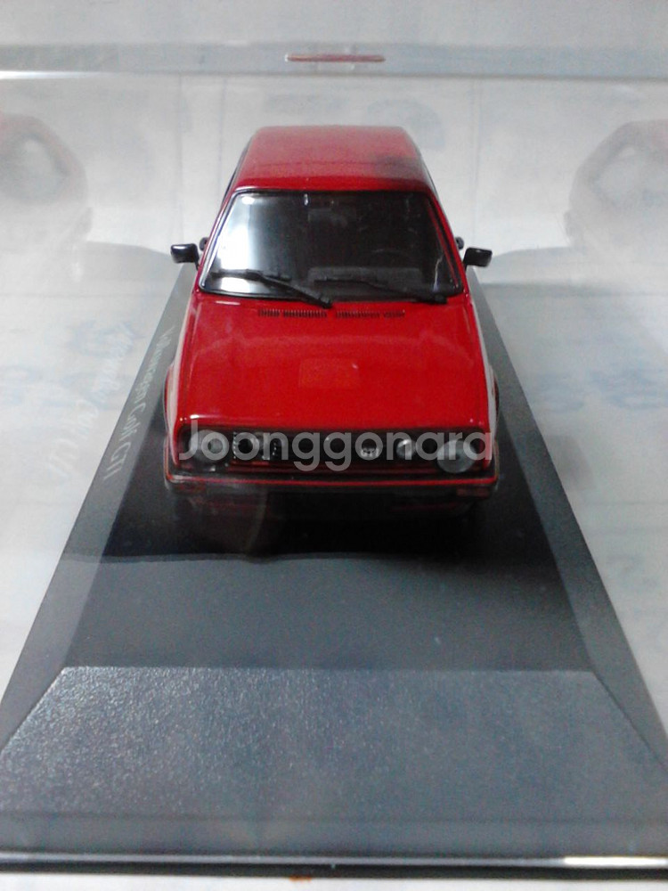 1:43 다이캐스트 미니카.. 골프gti 1985--2