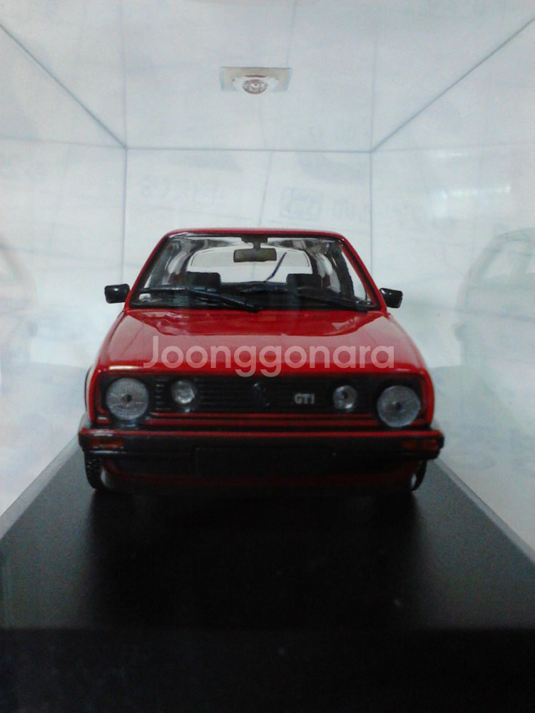 1:43 다이캐스트 미니카.. 골프gti 1985--4