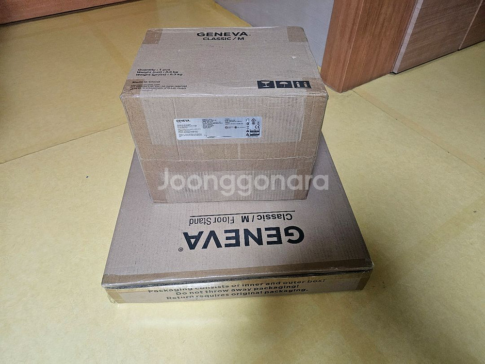 제네바 클래식 M 월넛 미개봉 전용 스탠드 포함--1