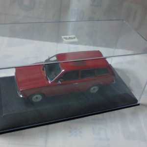 1:43 다이캐스트 미니카..오펠 카라반