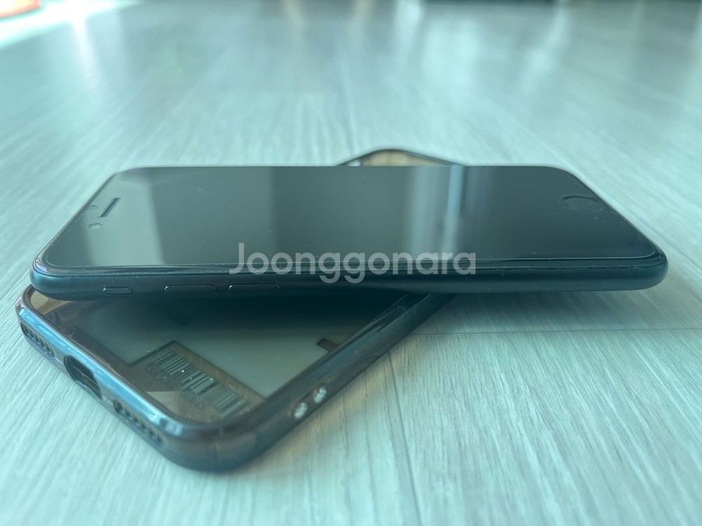 아이폰 SE2 블랙 256GB--3