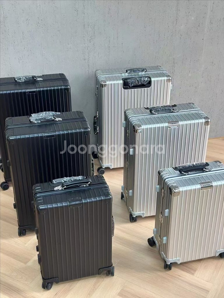 리모와 클래식 캐리어 21/26/30인치--0