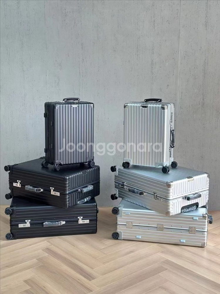 리모와 클래식 캐리어 21/26/30인치--3