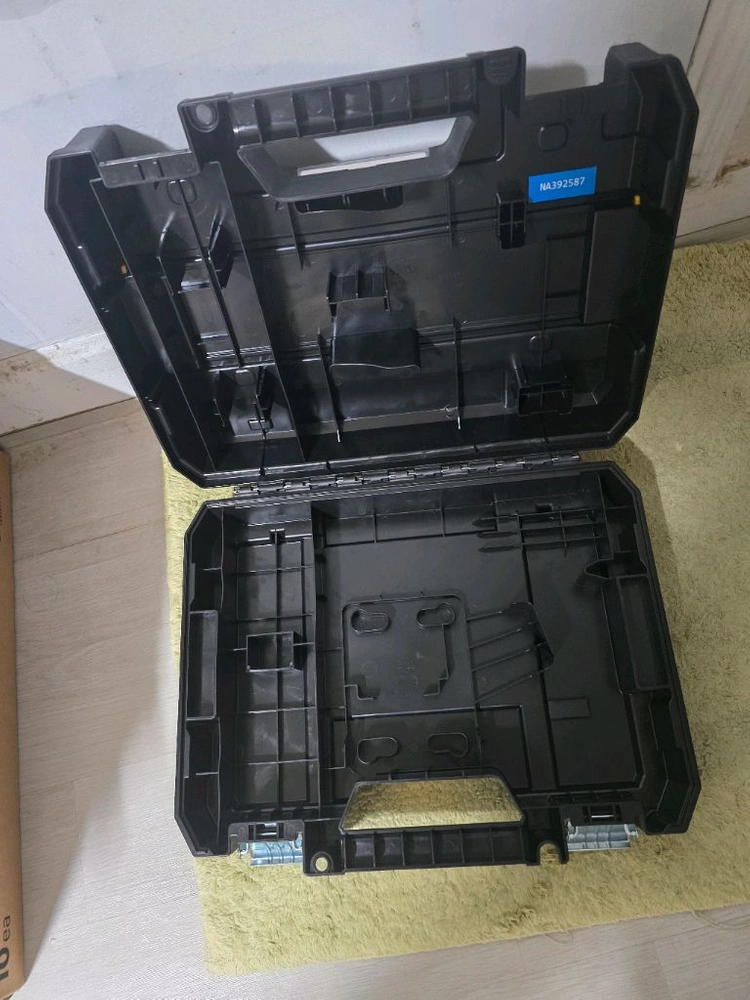 디월트 케이스 이미지