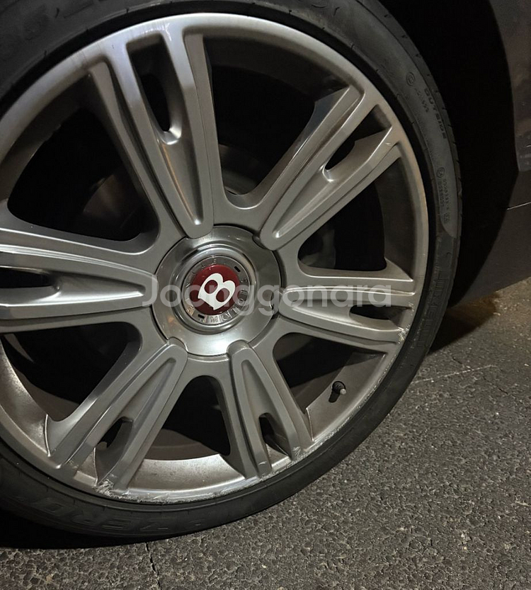 피제로 PZERO PZ4 275/35/21 2짝 팝니다--3