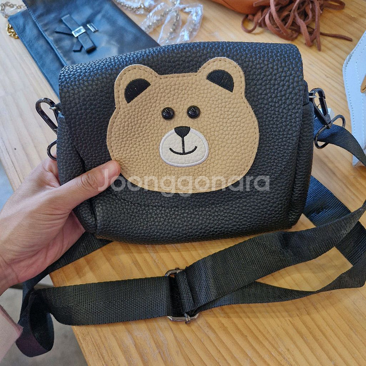 곰돌이 크로스백 + 퍼 클러치 2종 택포15000원--0