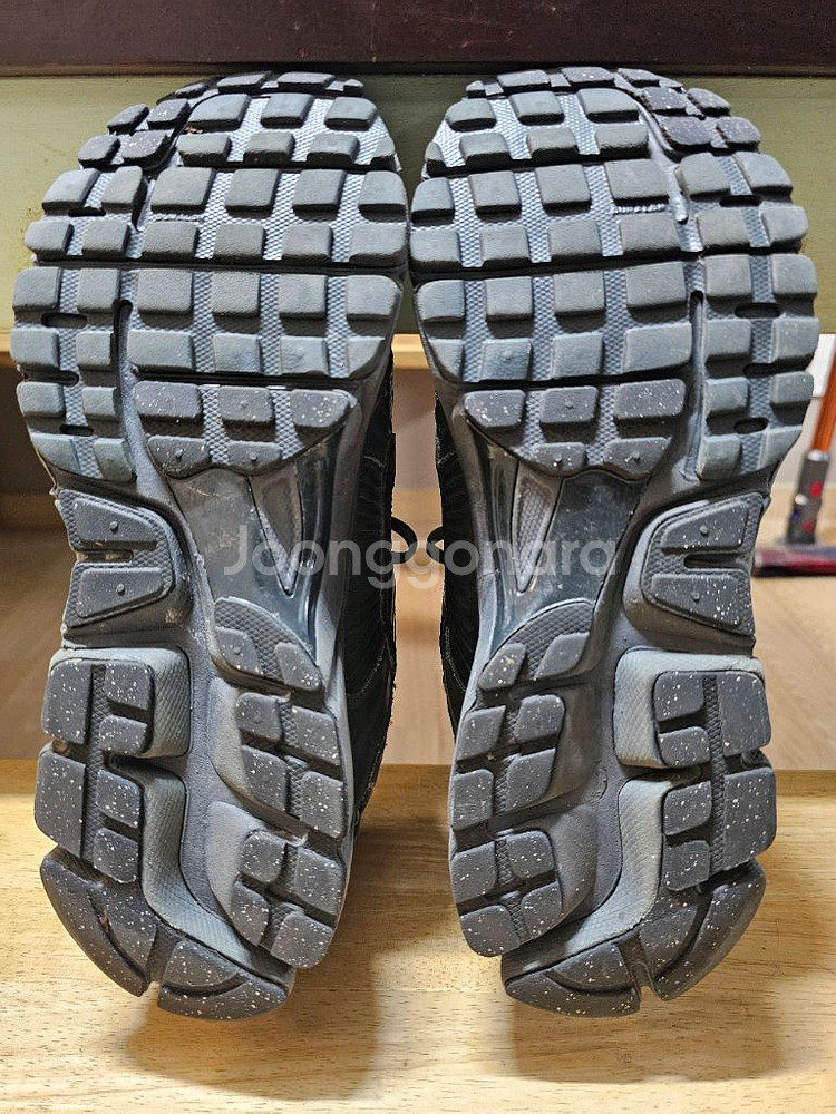 나이키 줌 보메로 5 270--5