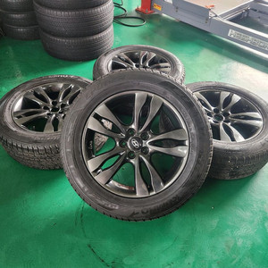 베라크루즈 18인치 고스트크롬 휠타이어 판매