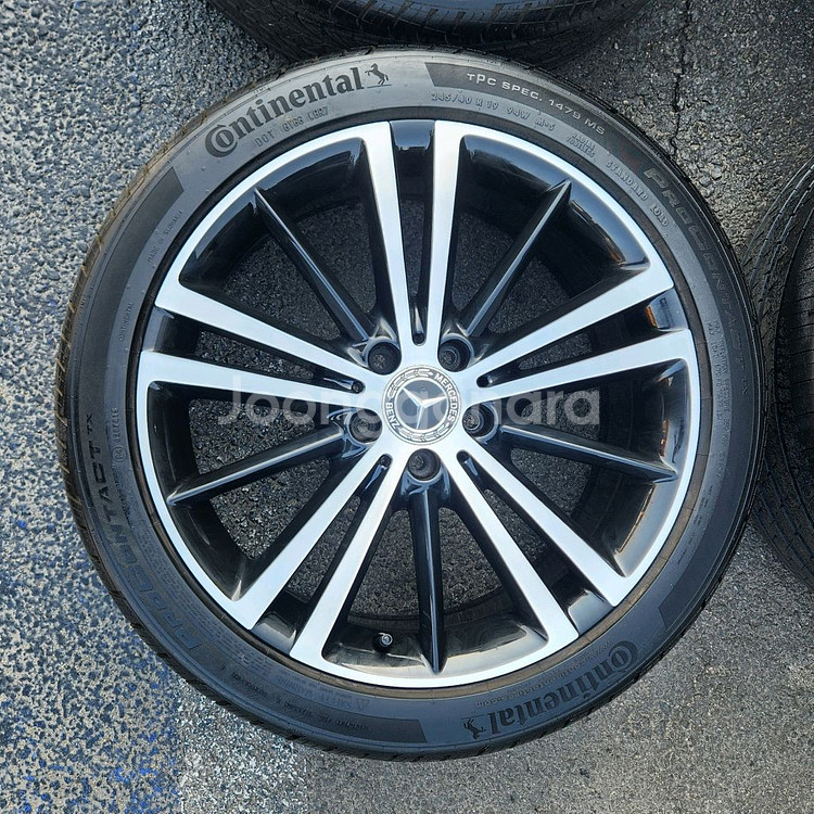 벤츠 CLS 19인치 휠타이어 한대분 판매--1