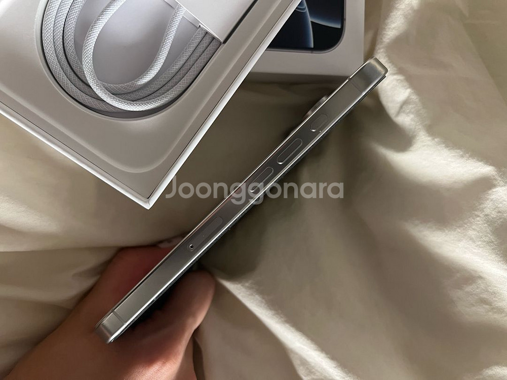 아이폰 16 pro 256gb--2