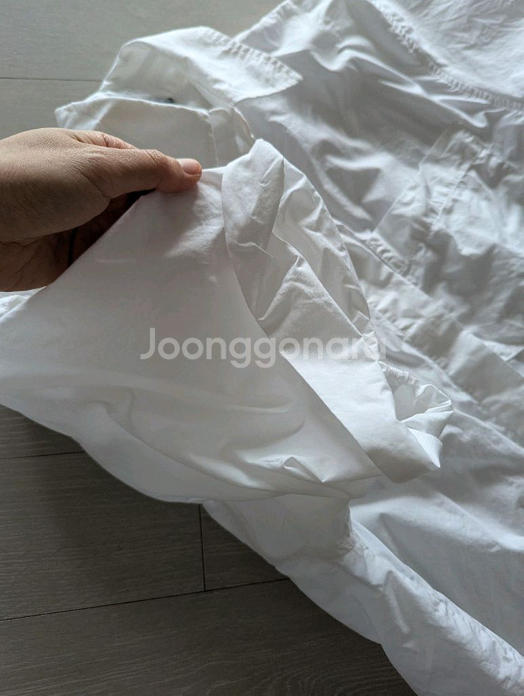 뉴진스가 뮤비에서 입은 자라 화이트셔츠--6