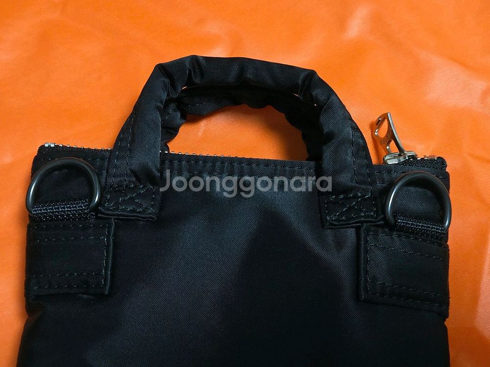 요시다포터 하울 미니 헬멧백 블랙색상 판매합니다--2