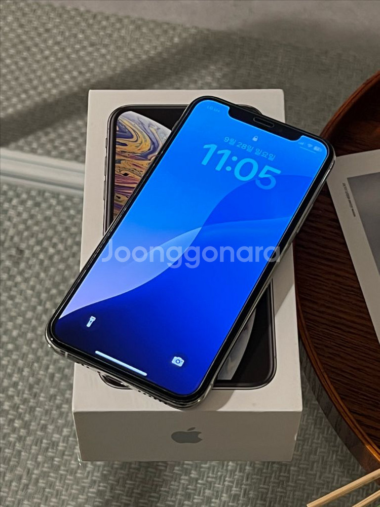 아이폰 XS 512 Gb 실버 A급 (필름 및 케이스--1