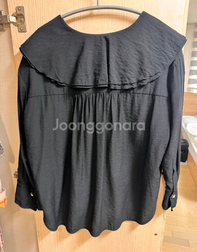 한섬 sjsj 세일러 칼라 블라우스--1