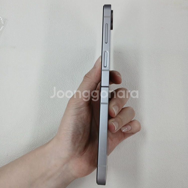 (상태S급)갤럭시Z플립6 256기가 공기계중고폰 퀵가능--3