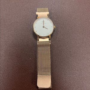 다니엘 웰링턴 여성시계 (28mm)