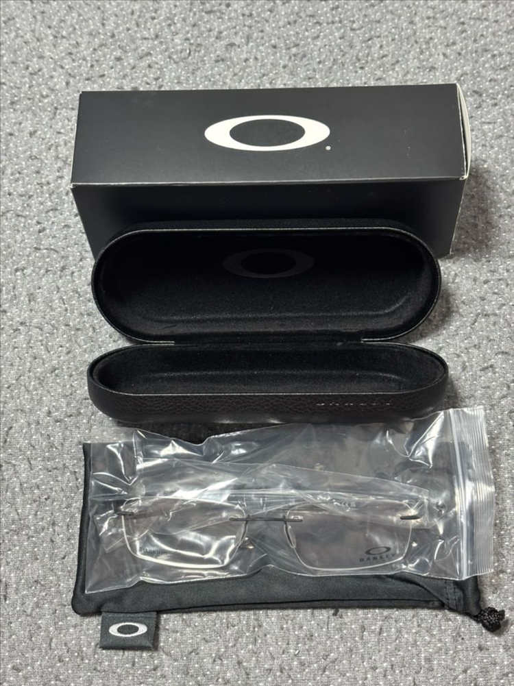 오클리 무테안경 게이지 3.1 ox5126 긱시크--1