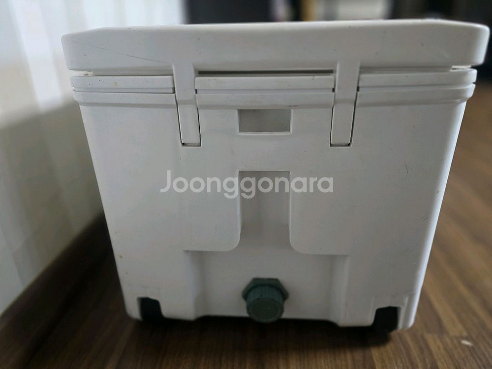 해동 55리터 아이스박스 판매합니다.--3