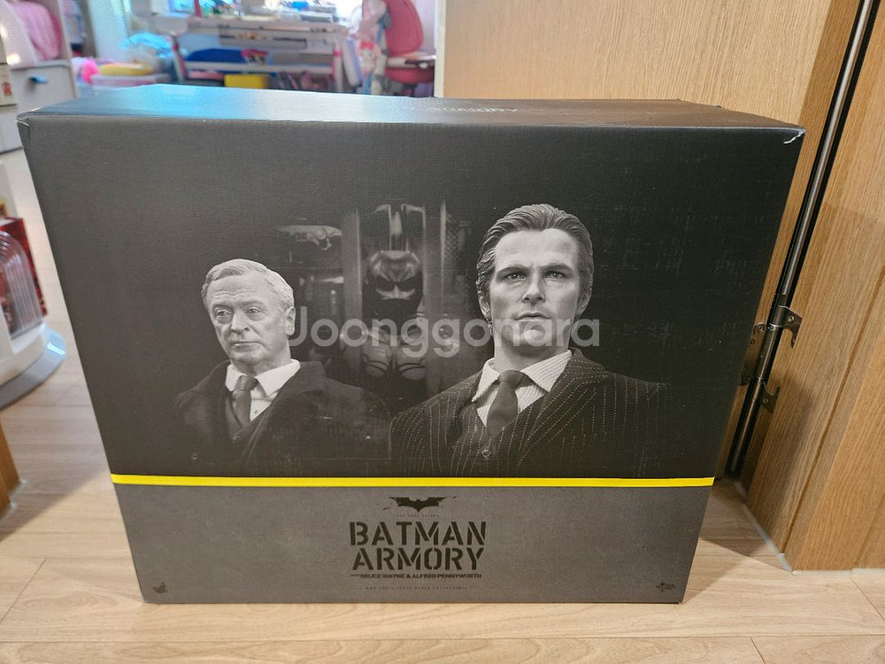 핫토이 mms236 아머리 4종 구형 판매합니다--0