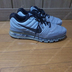 나이키 에어맥스 2017 270사이즈