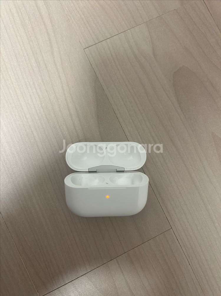 에어팟 프로 2세대 본체 팝니다! (c타입)--0