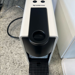 (완전깨끗) 네스프레소 에센자 미니 C30 커피 머신