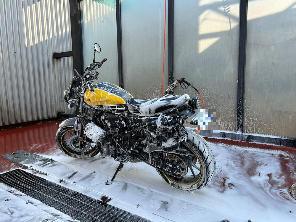 XSR700 이미지