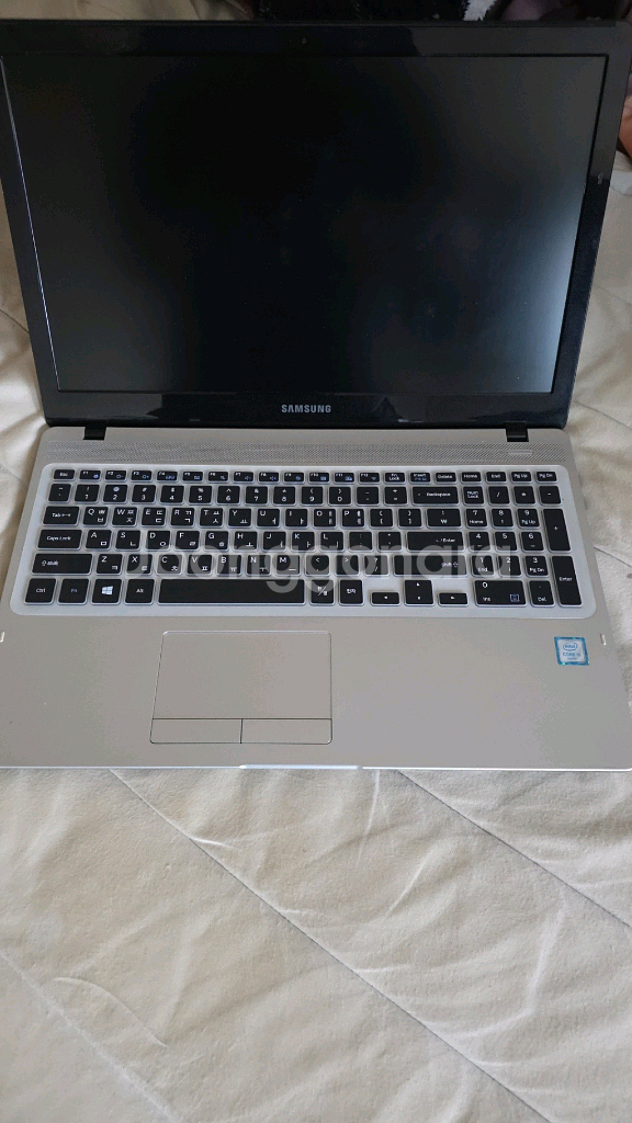 삼성노트북 NT501R5L--10