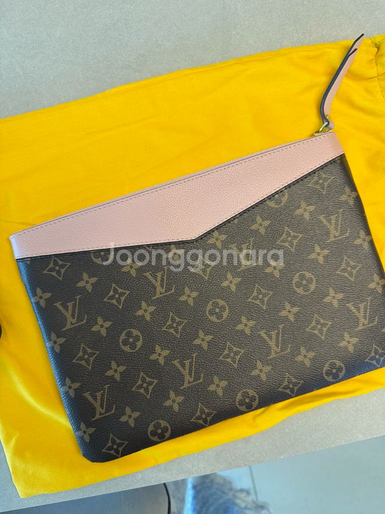 루이비통 모노그램 클러치 핑크--0