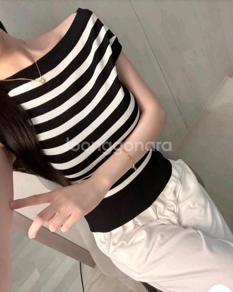 오픈숄더 스트라이프 탑 수입의류--1