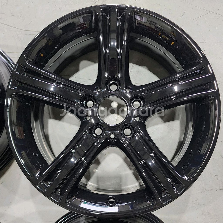 BMW F30 3시리즈 17인치 휠, BMW 320D--2
