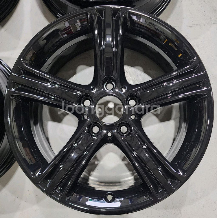 BMW F30 3시리즈 17인치 휠, BMW 320D--4