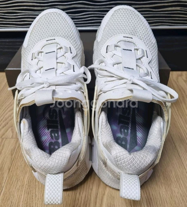 언더아머 호버메가 무브먼트 화이트 스니커즈, 운동화--6