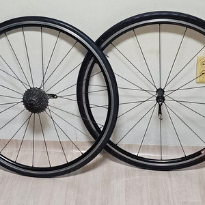 DT swiss R522 휠셋